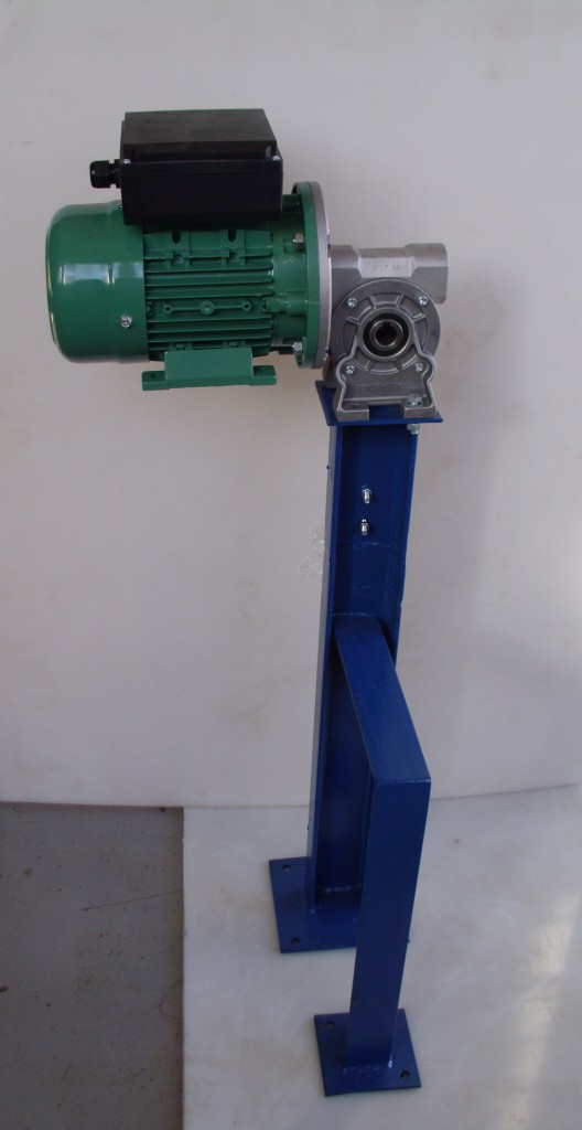 IMG_3522 Shut off stand, motor and gearbox for 1Ton Chlorine drums.